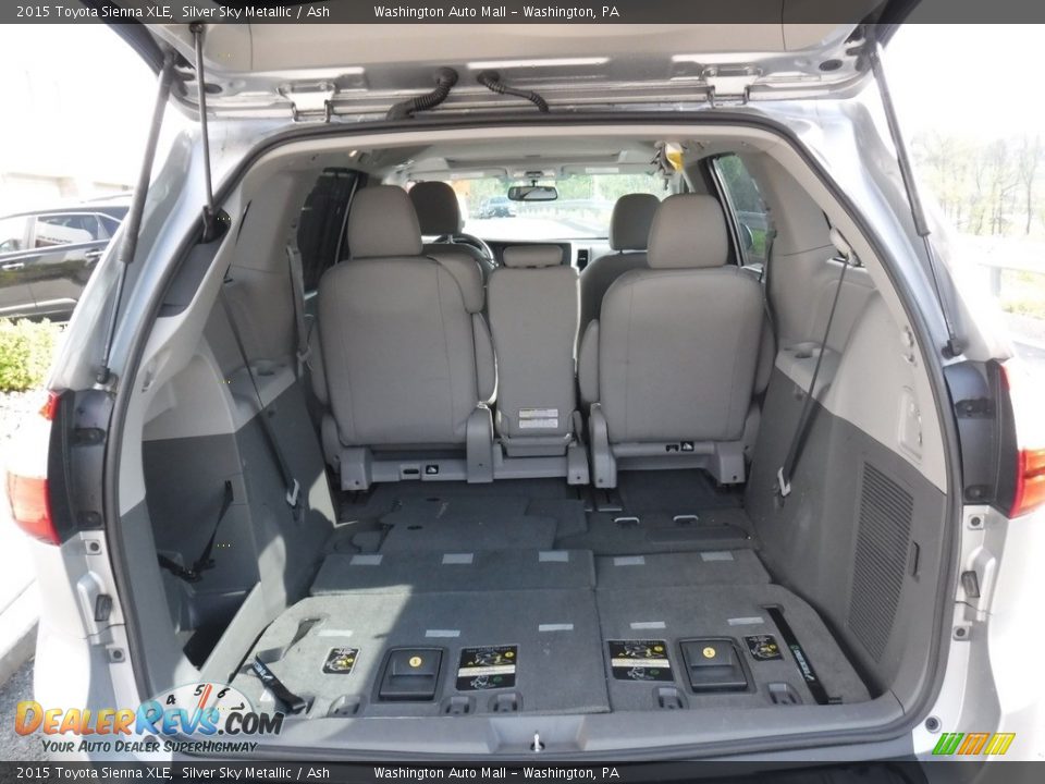 2015 Toyota Sienna XLE Silver Sky Metallic / Ash Photo #30