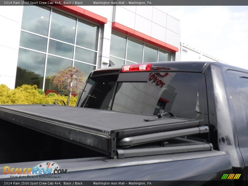 2014 Ram 1500 Sport Crew Cab 4x4 Black / Black Photo #19