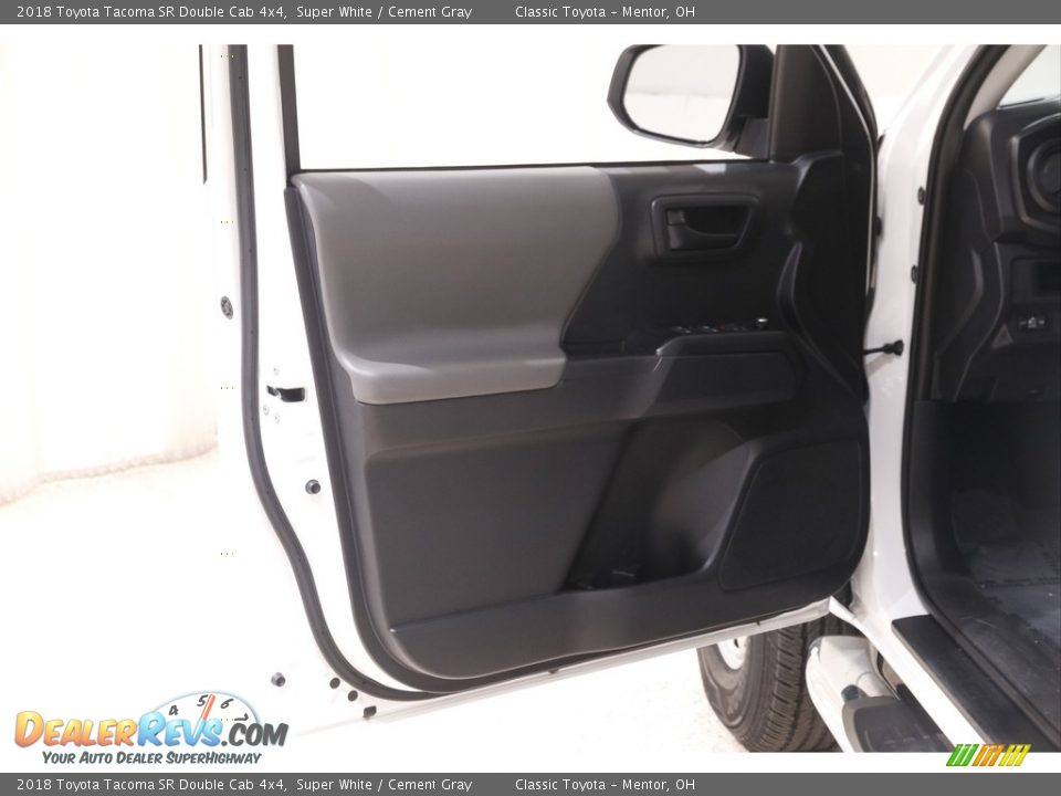 2018 Toyota Tacoma SR Double Cab 4x4 Super White / Cement Gray Photo #4
