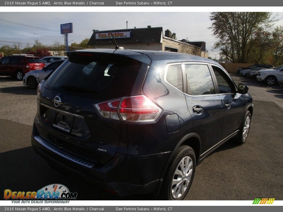 2016 Nissan Rogue S AWD Arctic Blue Metallic / Charcoal Photo #5