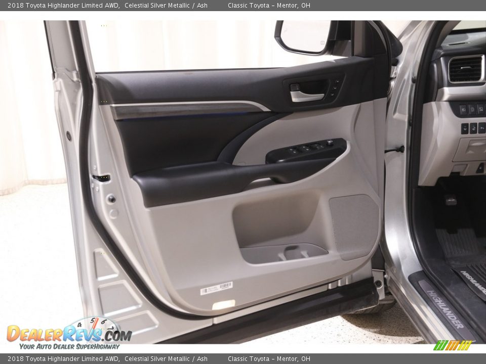 2018 Toyota Highlander Limited AWD Celestial Silver Metallic / Ash Photo #4