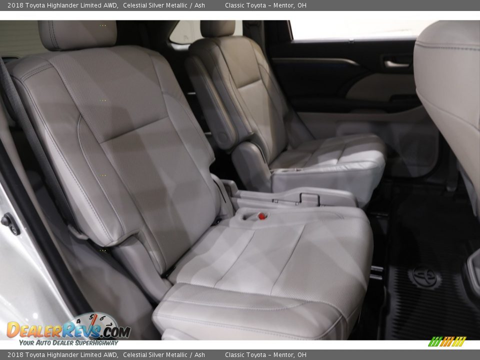2018 Toyota Highlander Limited AWD Celestial Silver Metallic / Ash Photo #15
