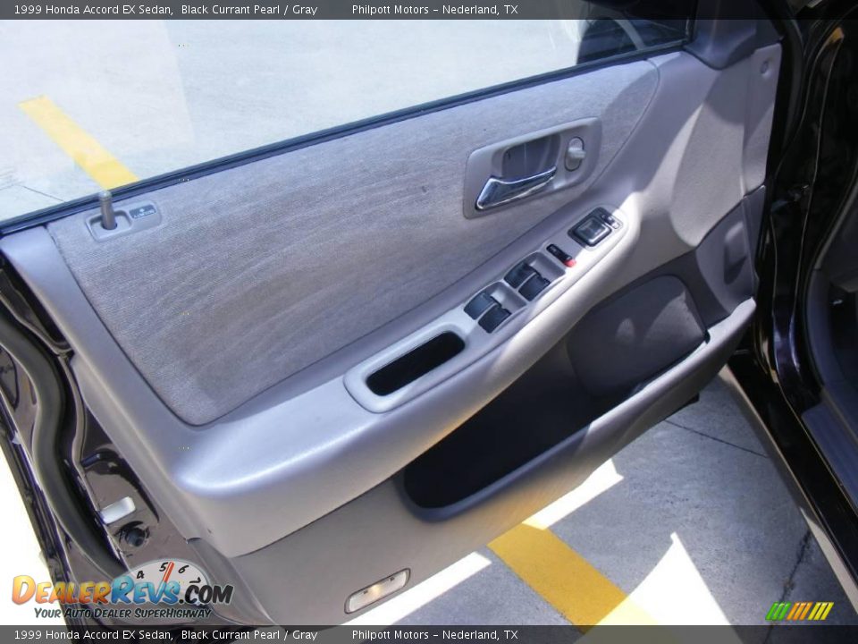 1999 Honda Accord EX Sedan Black Currant Pearl / Gray Photo #26