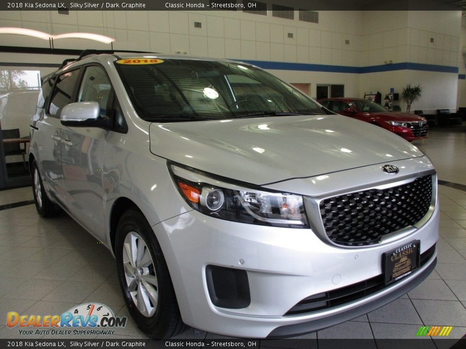 2018 Kia Sedona LX Silky Silver / Dark Graphite Photo #3