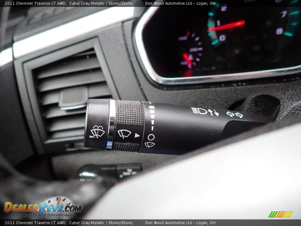 2011 Chevrolet Traverse LT AWD Cyber Gray Metallic / Ebony/Ebony Photo #32