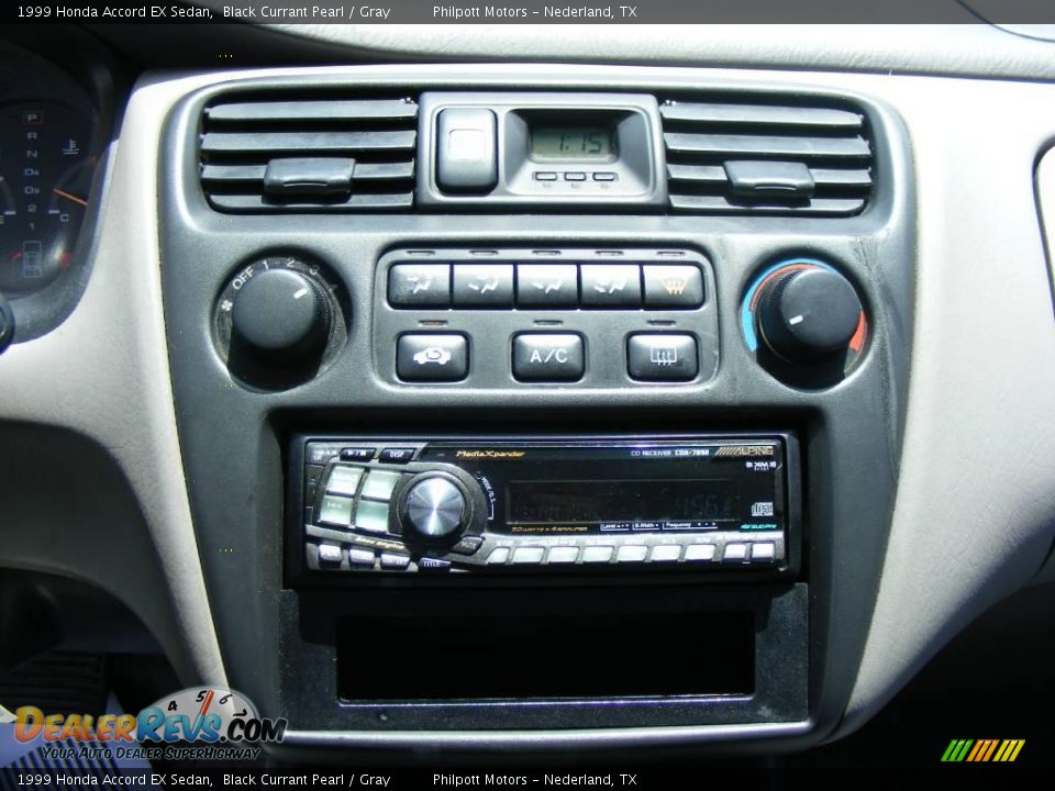 1999 Honda Accord EX Sedan Black Currant Pearl / Gray Photo #32
