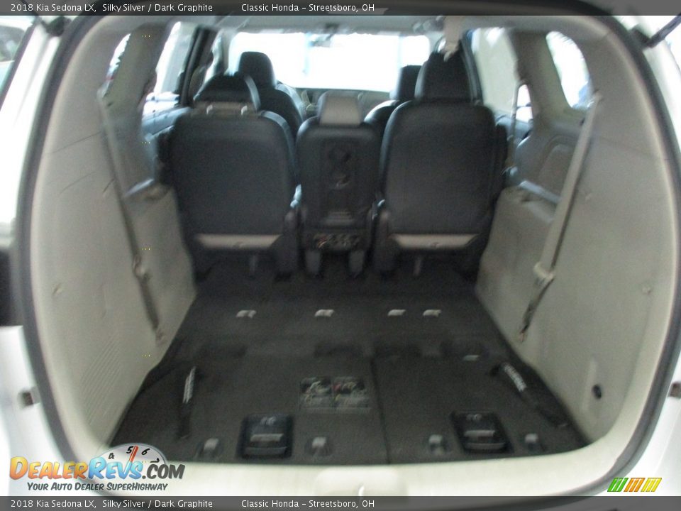 2018 Kia Sedona LX Silky Silver / Dark Graphite Photo #16