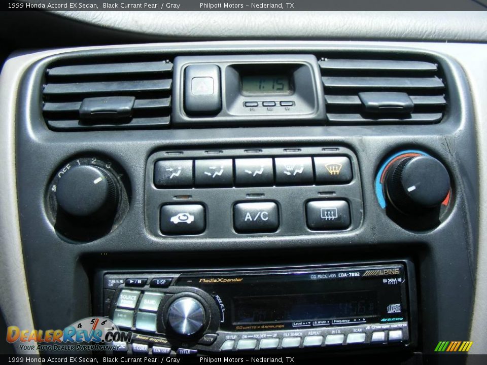 1999 Honda Accord EX Sedan Black Currant Pearl / Gray Photo #34