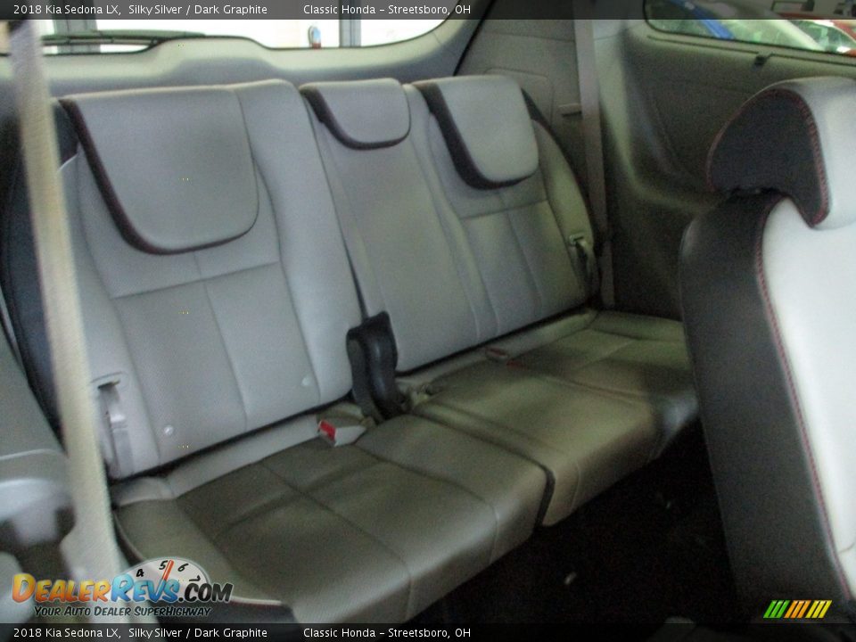 2018 Kia Sedona LX Silky Silver / Dark Graphite Photo #22