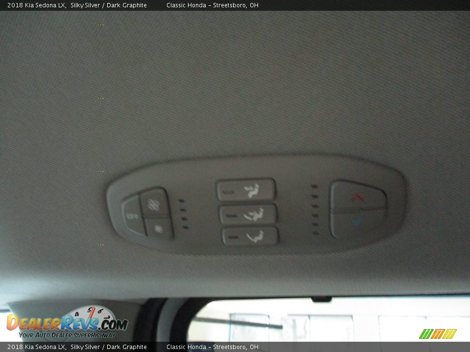2018 Kia Sedona LX Silky Silver / Dark Graphite Photo #26