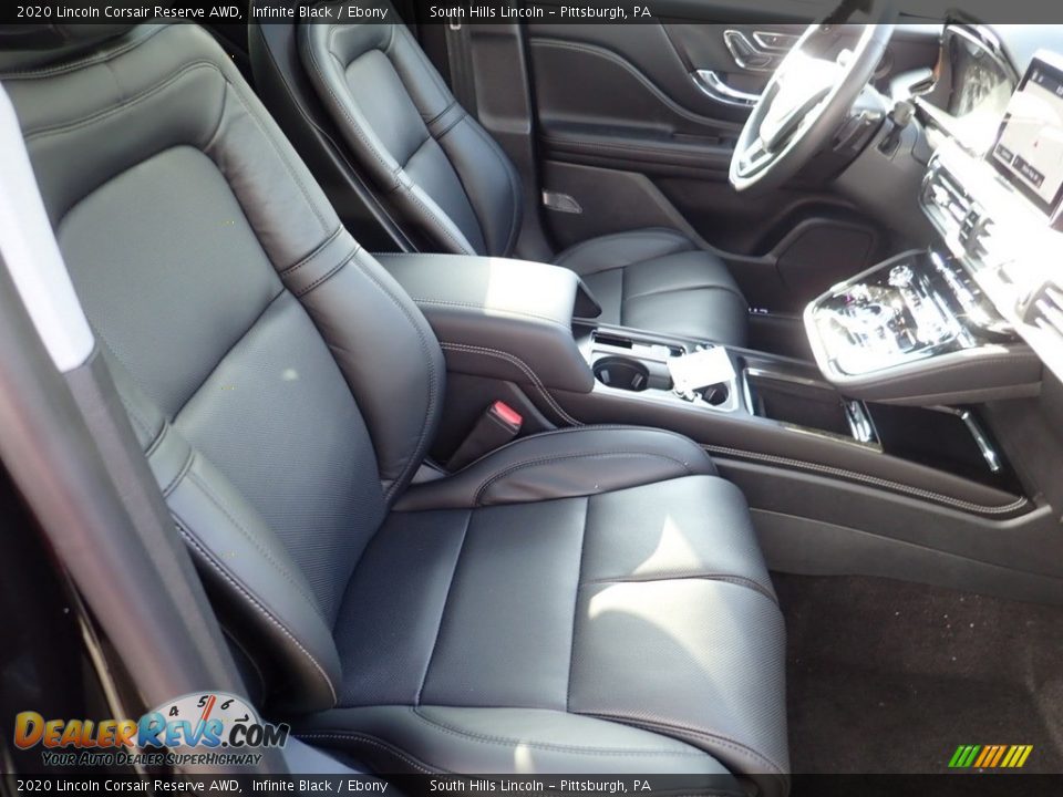 Front Seat of 2020 Lincoln Corsair Reserve AWD Photo #11
