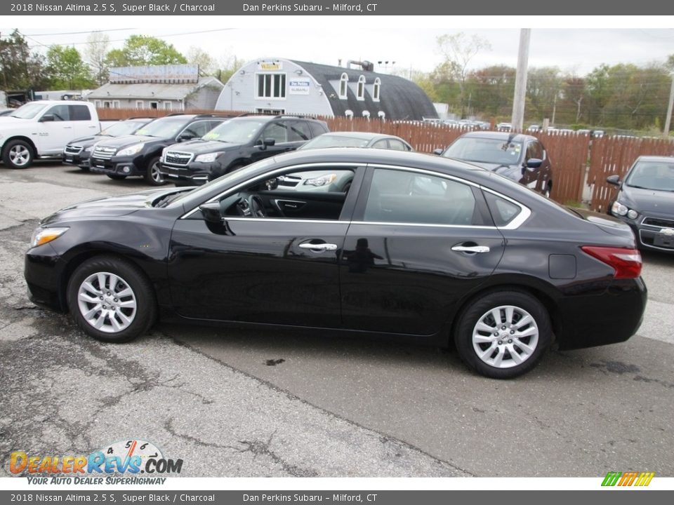 2018 Nissan Altima 2.5 S Super Black / Charcoal Photo #8