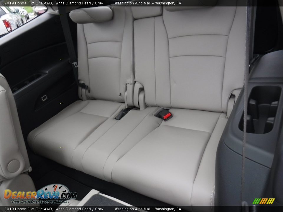 2019 Honda Pilot Elite AWD White Diamond Pearl / Gray Photo #32