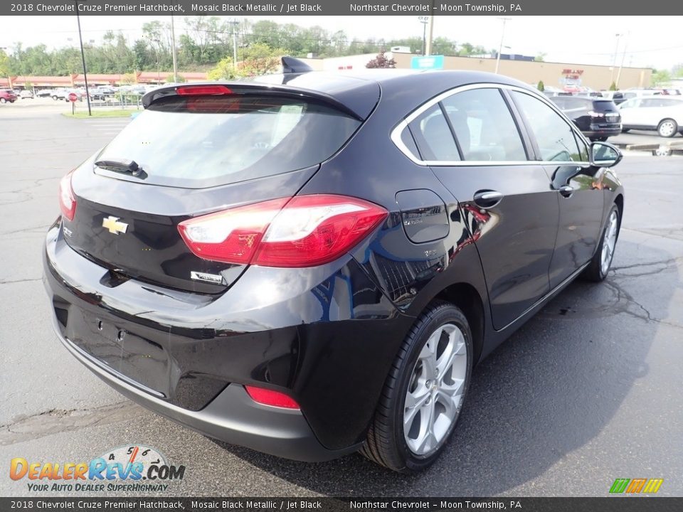 2018 Chevrolet Cruze Premier Hatchback Mosaic Black Metallic / Jet Black Photo #8