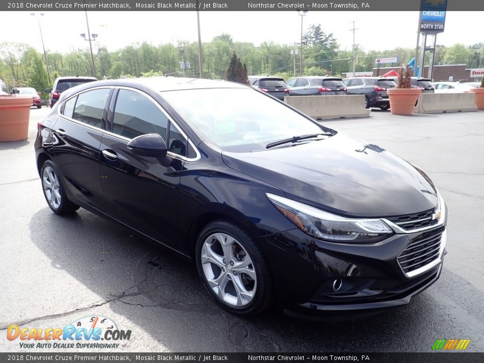 2018 Chevrolet Cruze Premier Hatchback Mosaic Black Metallic / Jet Black Photo #11