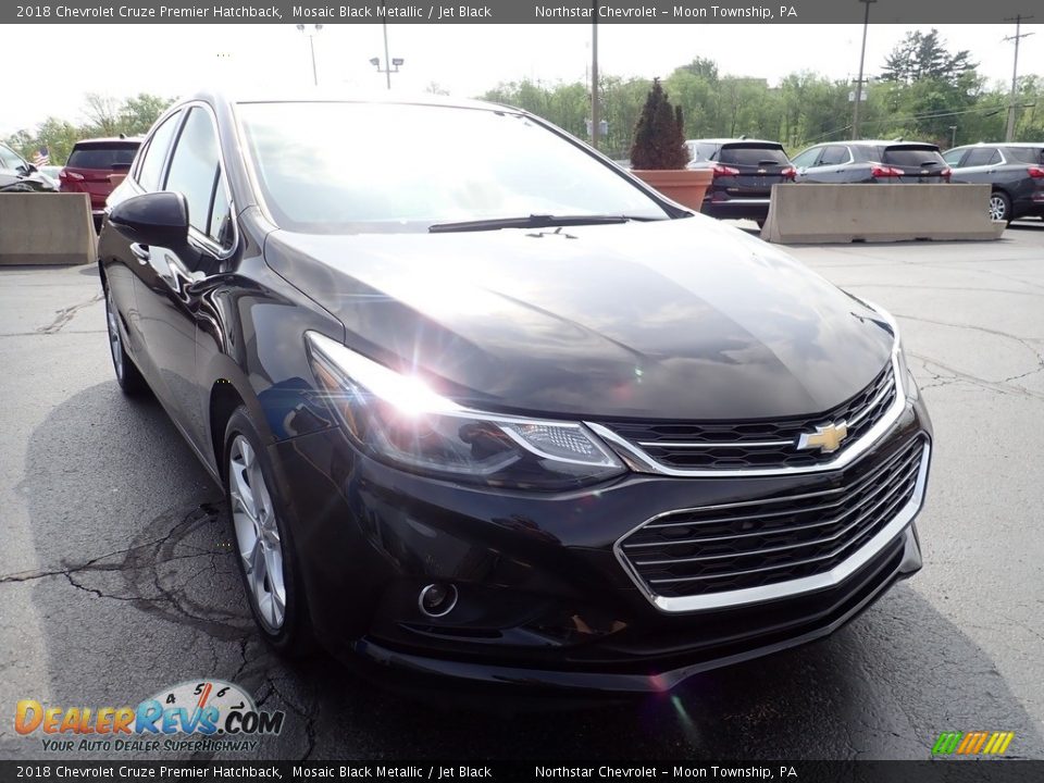 2018 Chevrolet Cruze Premier Hatchback Mosaic Black Metallic / Jet Black Photo #12