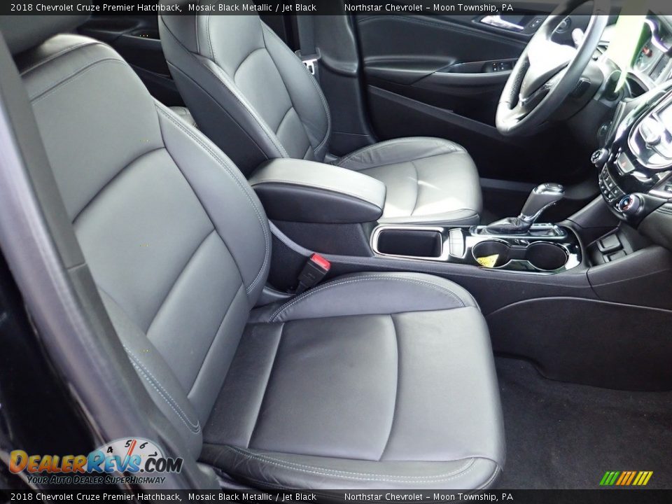 Front Seat of 2018 Chevrolet Cruze Premier Hatchback Photo #15