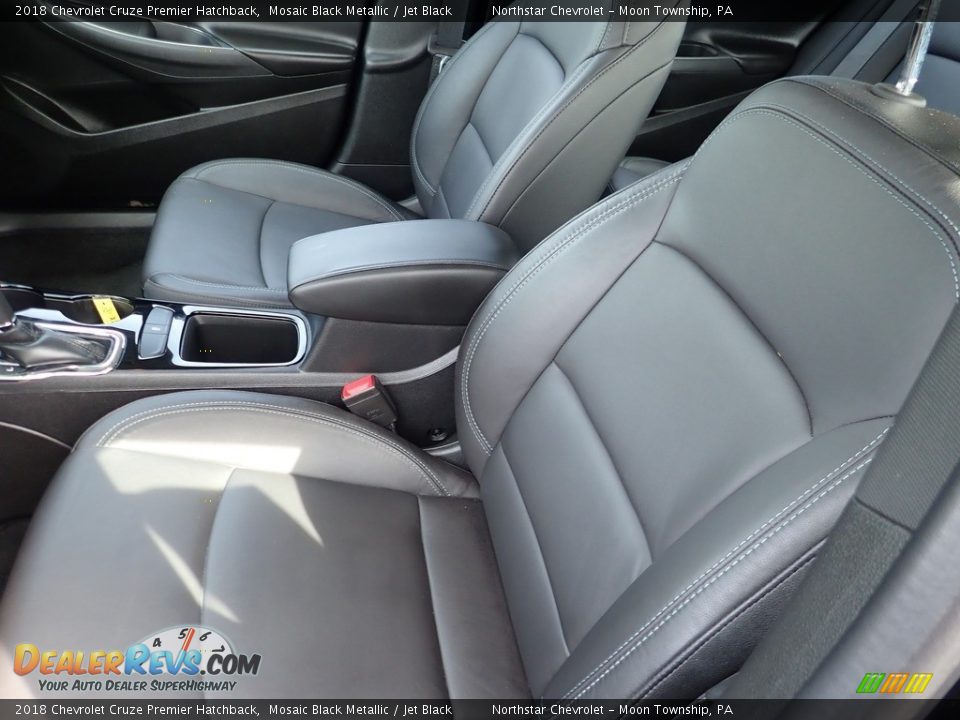 Front Seat of 2018 Chevrolet Cruze Premier Hatchback Photo #20