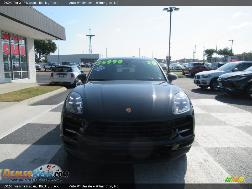 2020 Porsche Macan Black / Black Photo #2
