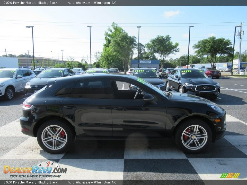 2020 Porsche Macan Black / Black Photo #3