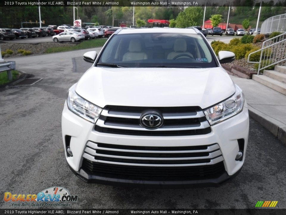 2019 Toyota Highlander XLE AWD Blizzard Pearl White / Almond Photo #8