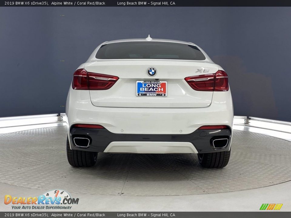 Exhaust of 2019 BMW X6 sDrive35i Photo #4