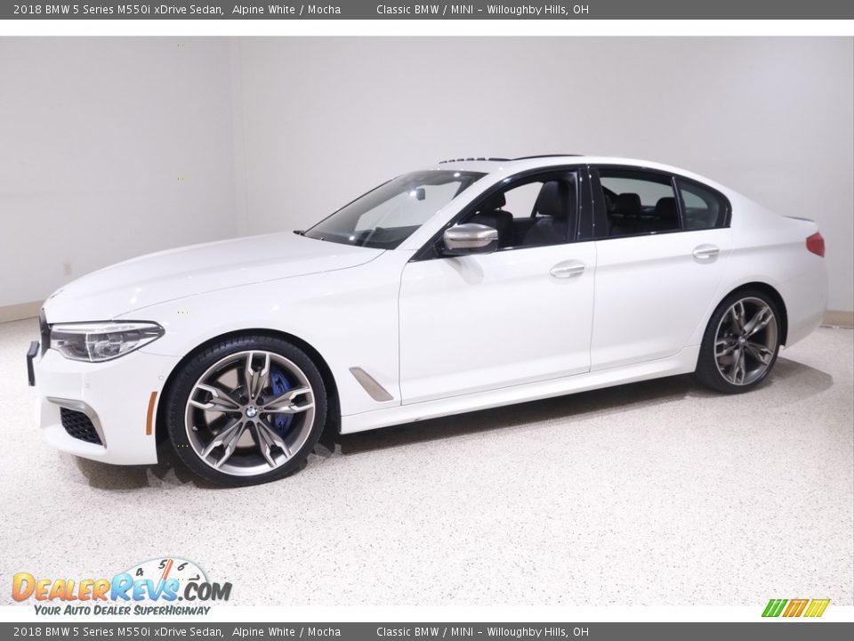 2018 BMW 5 Series M550i xDrive Sedan Alpine White / Mocha Photo #3