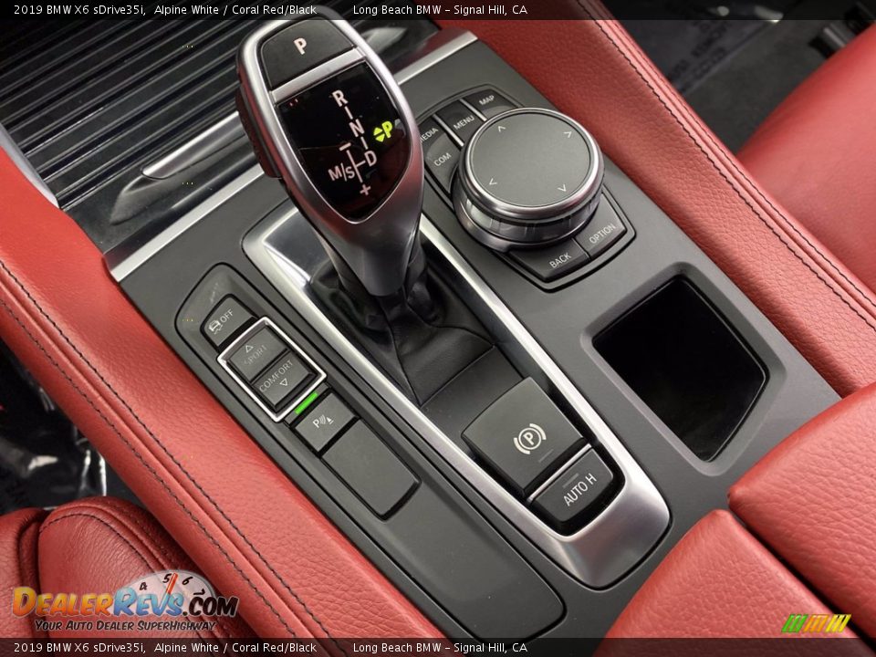 2019 BMW X6 sDrive35i Shifter Photo #27