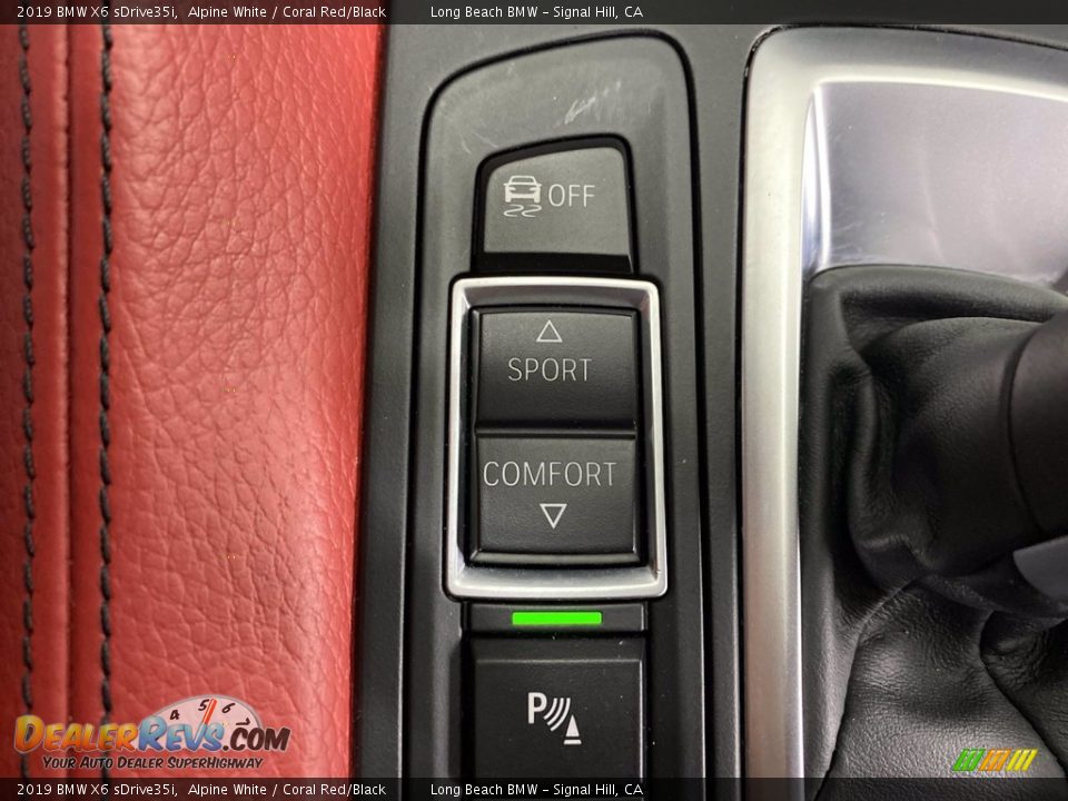 Controls of 2019 BMW X6 sDrive35i Photo #28