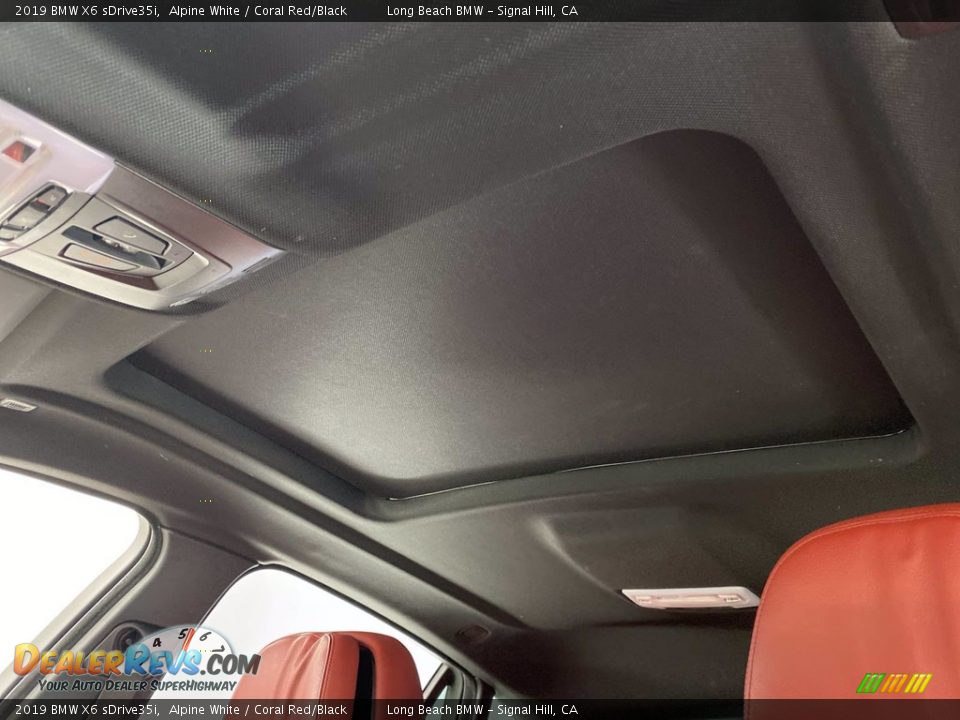 Sunroof of 2019 BMW X6 sDrive35i Photo #31