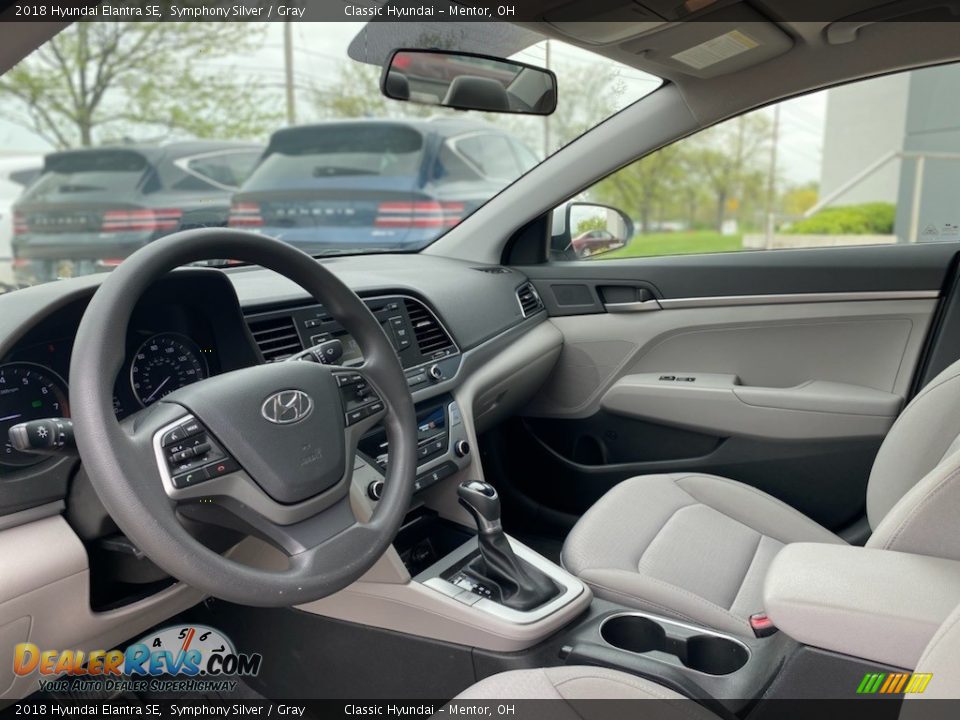 2018 Hyundai Elantra SE Symphony Silver / Gray Photo #3