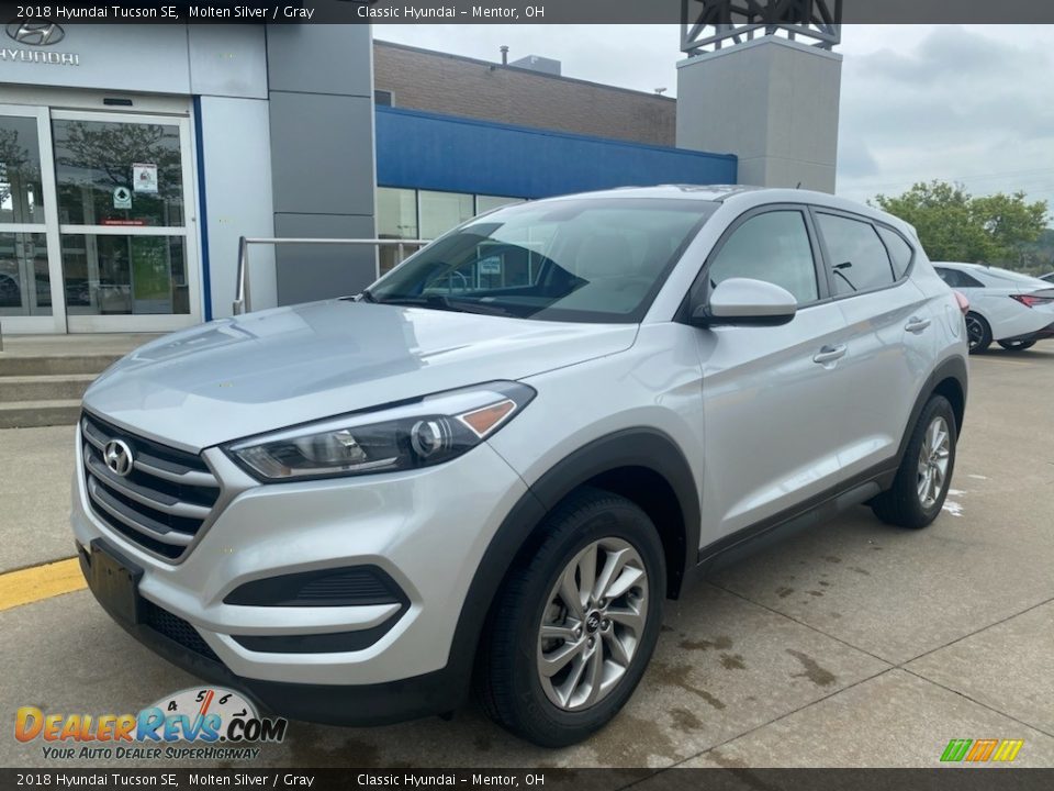 Front 3/4 View of 2018 Hyundai Tucson SE Photo #1