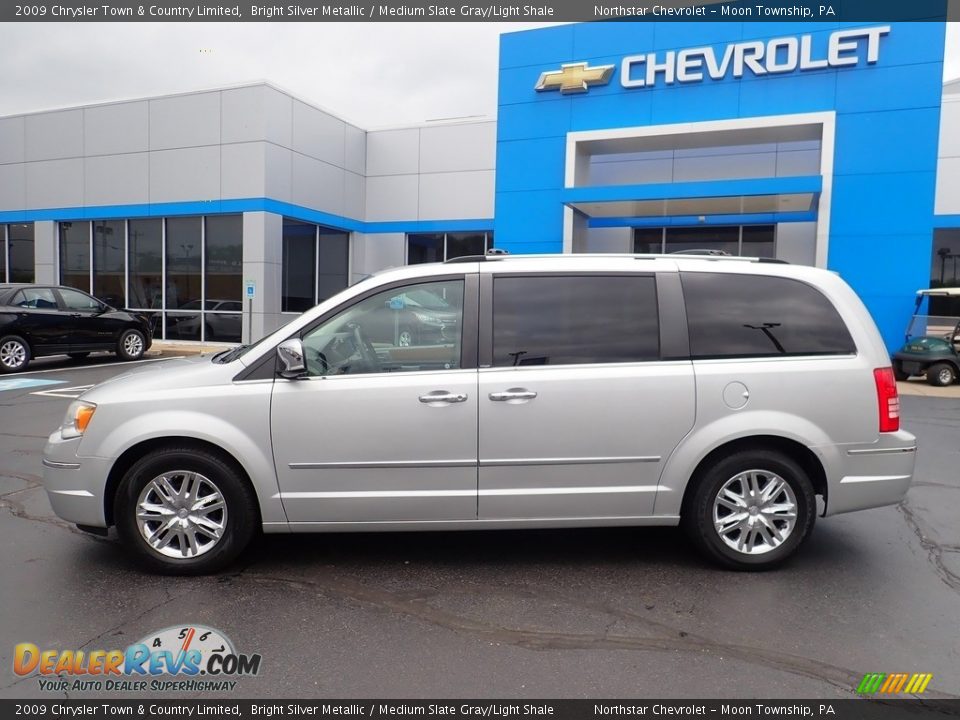 2009 Chrysler Town & Country Limited Bright Silver Metallic / Medium Slate Gray/Light Shale Photo #3