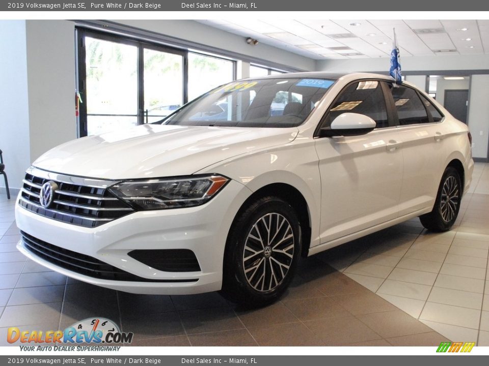 2019 Volkswagen Jetta SE Pure White / Dark Beige Photo #5