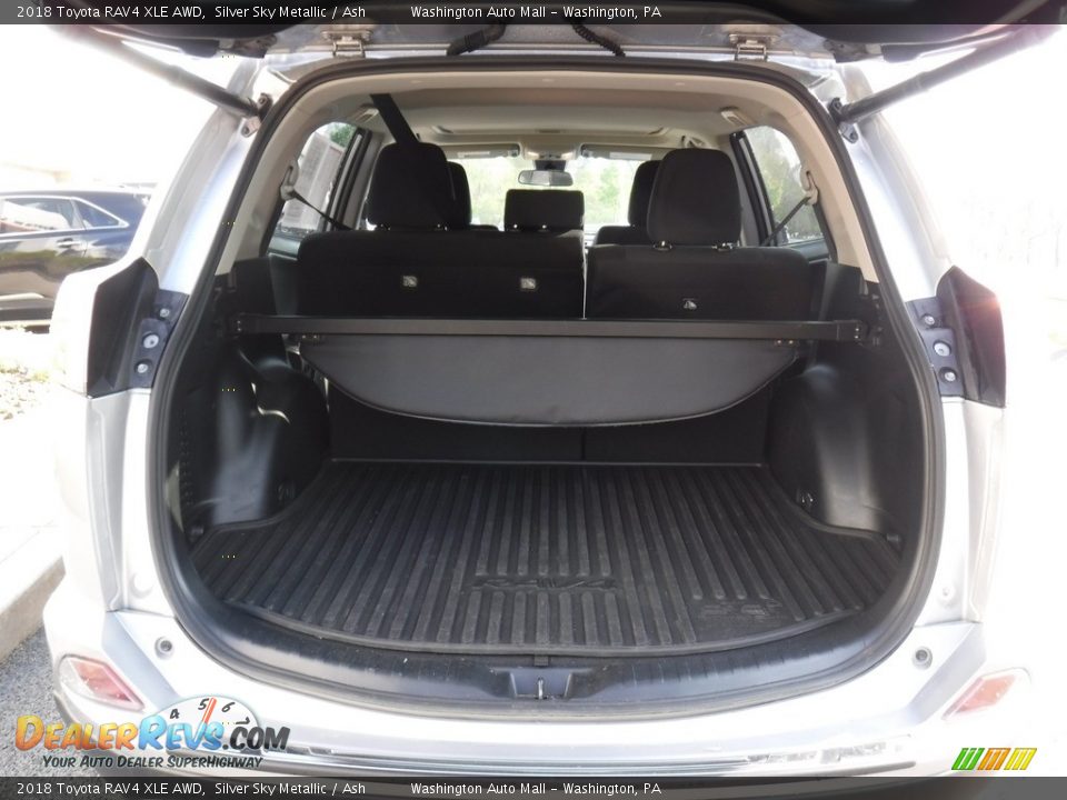 2018 Toyota RAV4 XLE AWD Silver Sky Metallic / Ash Photo #27
