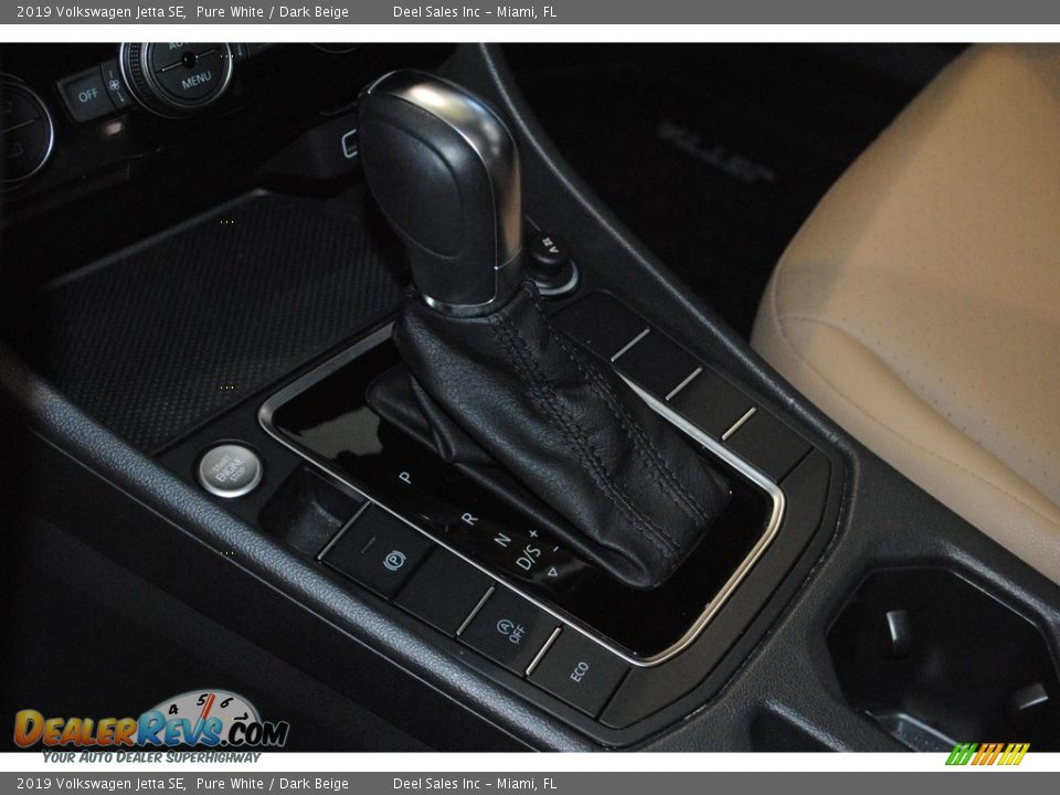 2019 Volkswagen Jetta SE Pure White / Dark Beige Photo #15