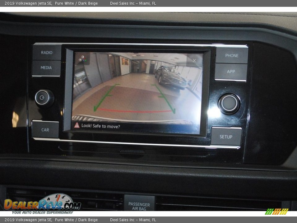 2019 Volkswagen Jetta SE Pure White / Dark Beige Photo #16