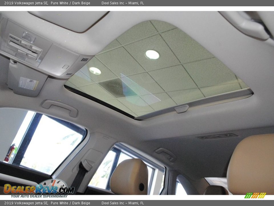 2019 Volkswagen Jetta SE Pure White / Dark Beige Photo #17