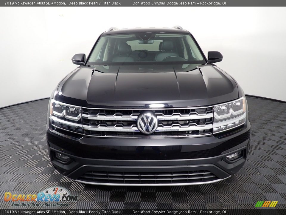 2019 Volkswagen Atlas SE 4Motion Deep Black Pearl / Titan Black Photo #5