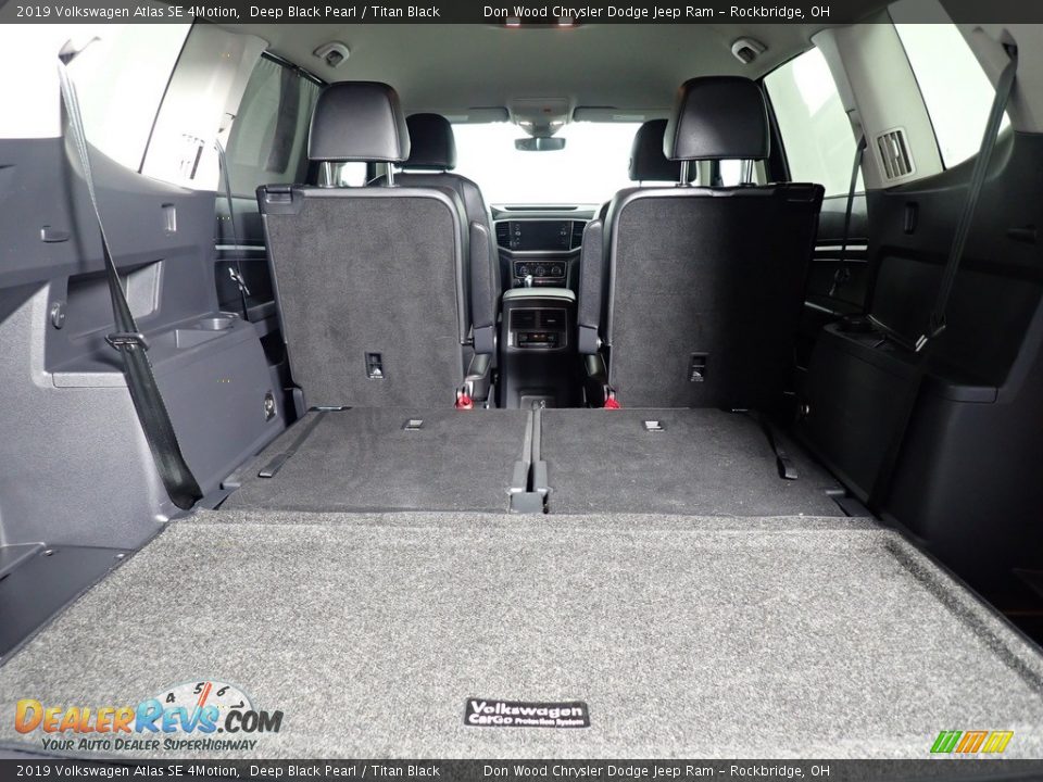 2019 Volkswagen Atlas SE 4Motion Deep Black Pearl / Titan Black Photo #16
