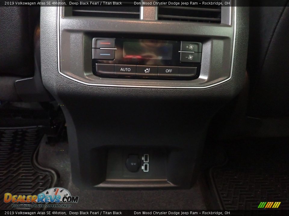2019 Volkswagen Atlas SE 4Motion Deep Black Pearl / Titan Black Photo #30