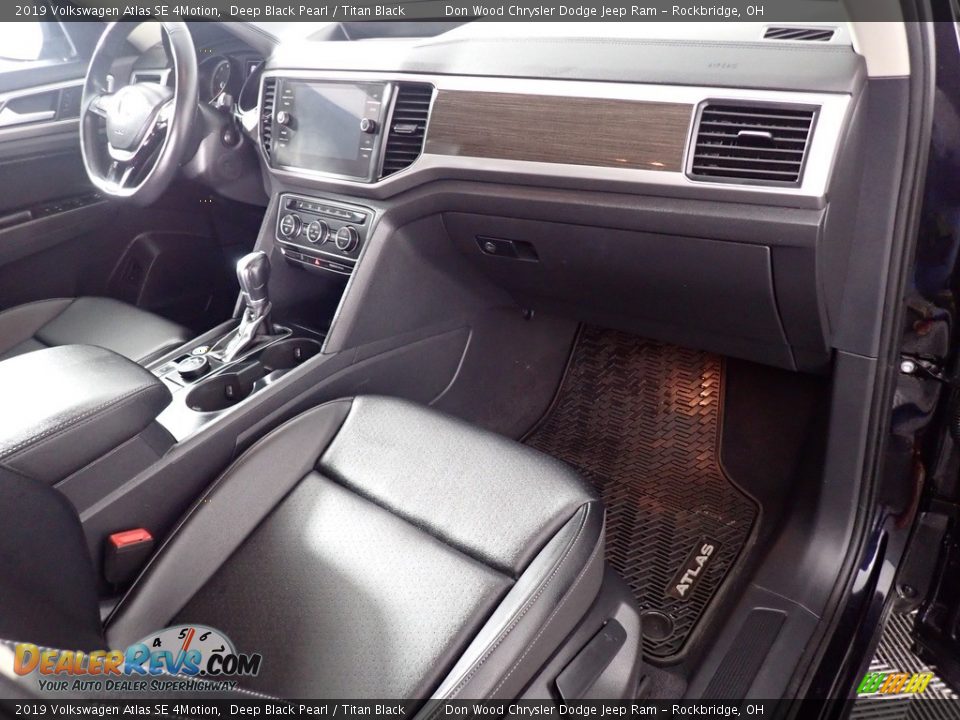2019 Volkswagen Atlas SE 4Motion Deep Black Pearl / Titan Black Photo #36