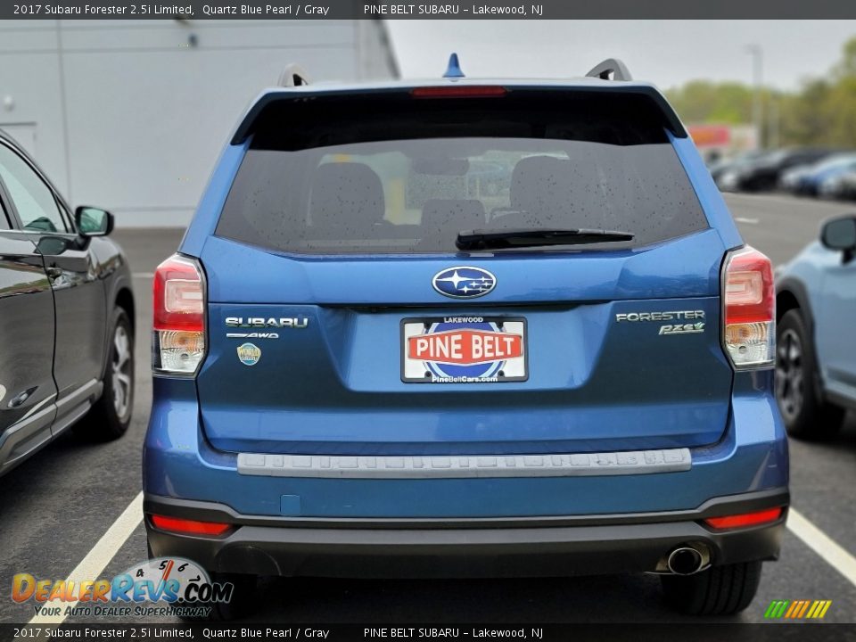 2017 Subaru Forester 2.5i Limited Quartz Blue Pearl / Gray Photo #4