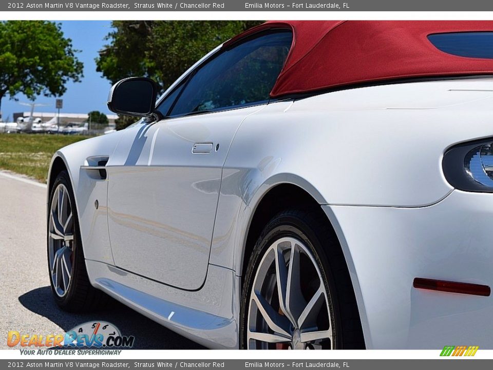 2012 Aston Martin V8 Vantage Roadster Stratus White / Chancellor Red Photo #23