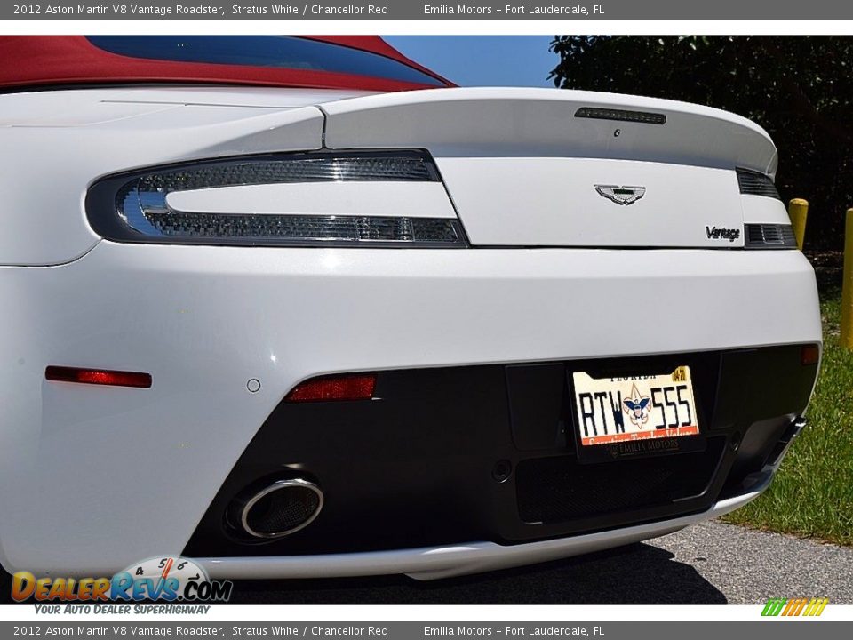 2012 Aston Martin V8 Vantage Roadster Stratus White / Chancellor Red Photo #25