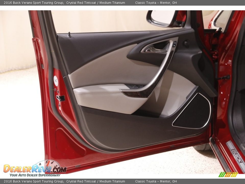 Door Panel of 2016 Buick Verano Sport Touring Group Photo #4