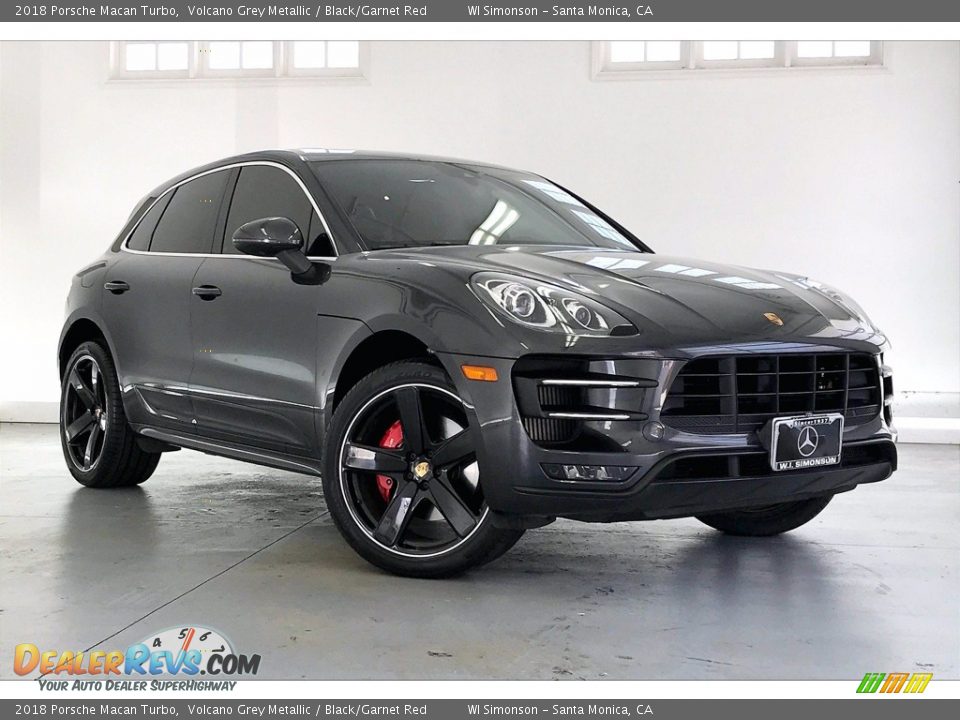 Volcano Grey Metallic 2018 Porsche Macan Turbo Photo #33