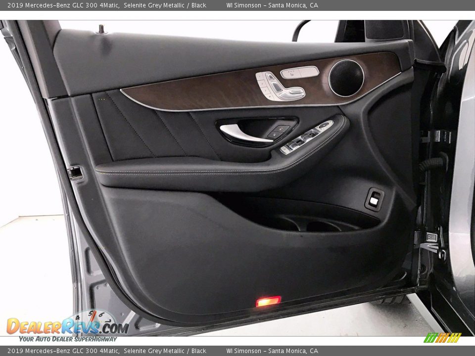 2019 Mercedes-Benz GLC 300 4Matic Selenite Grey Metallic / Black Photo #26