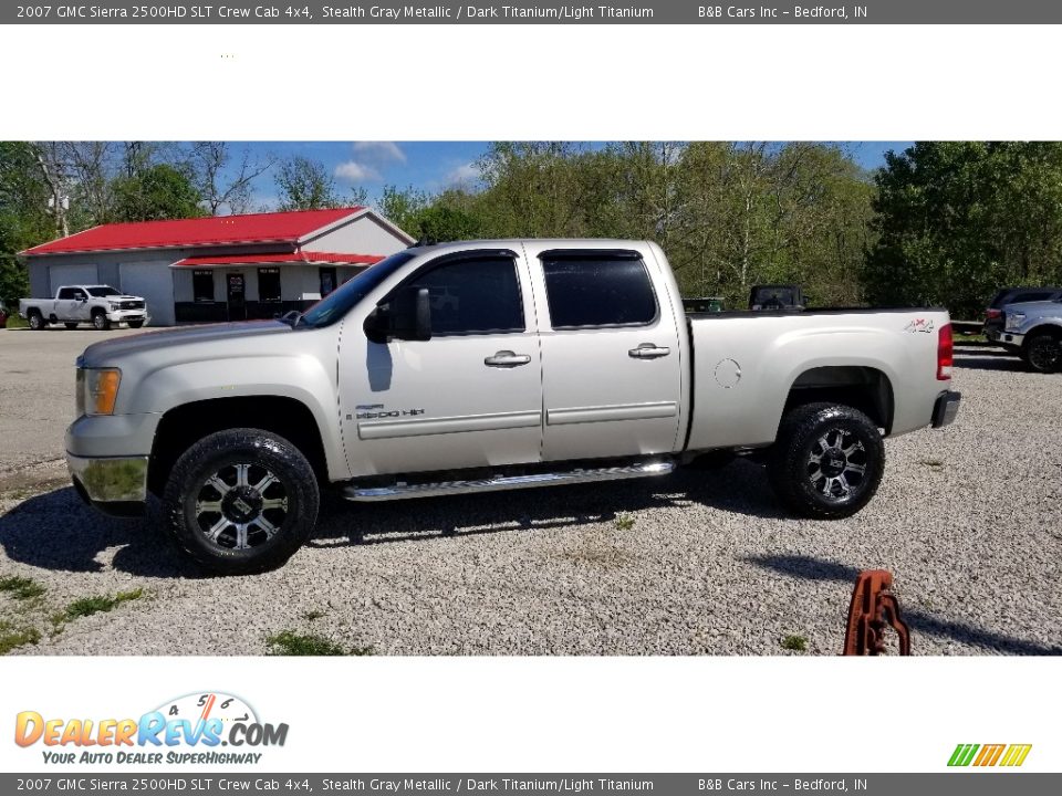 2007 GMC Sierra 2500HD SLT Crew Cab 4x4 Stealth Gray Metallic / Dark Titanium/Light Titanium Photo #2