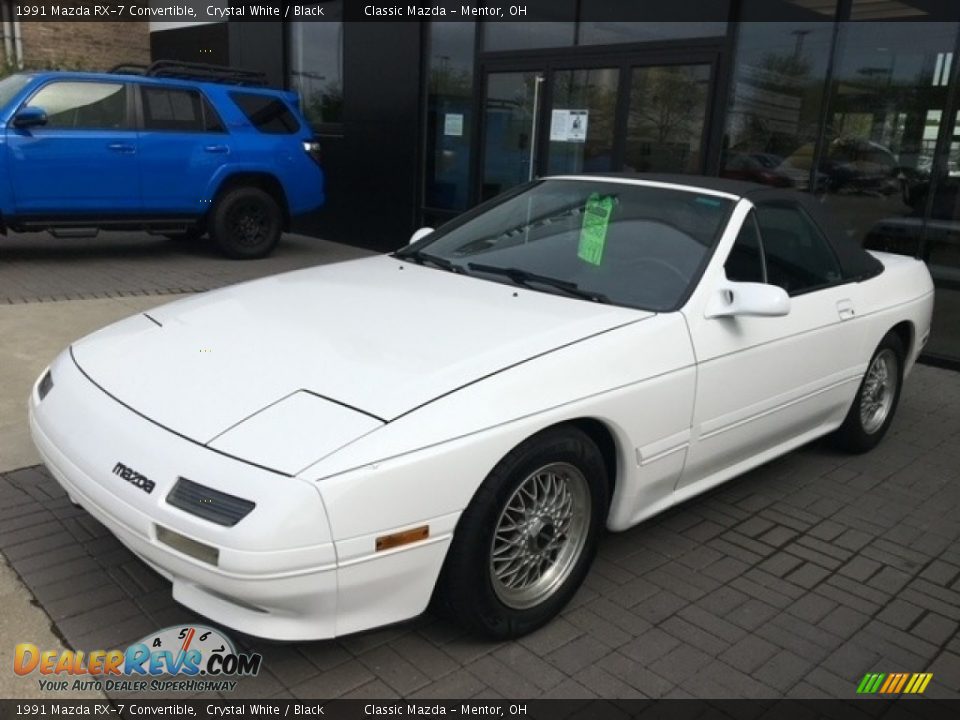 Front 3/4 View of 1991 Mazda RX-7 Convertible Photo #1
